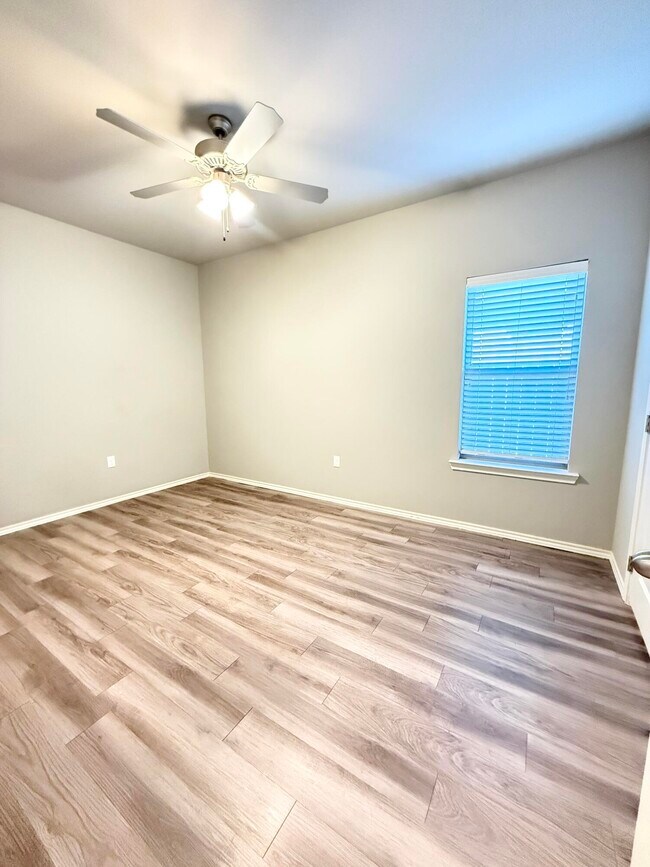 Building Photo - 1217 Preston Trails
