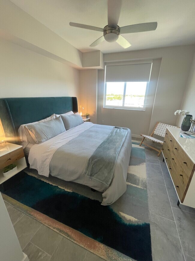 Building Photo - 2351 SW 26th Ave