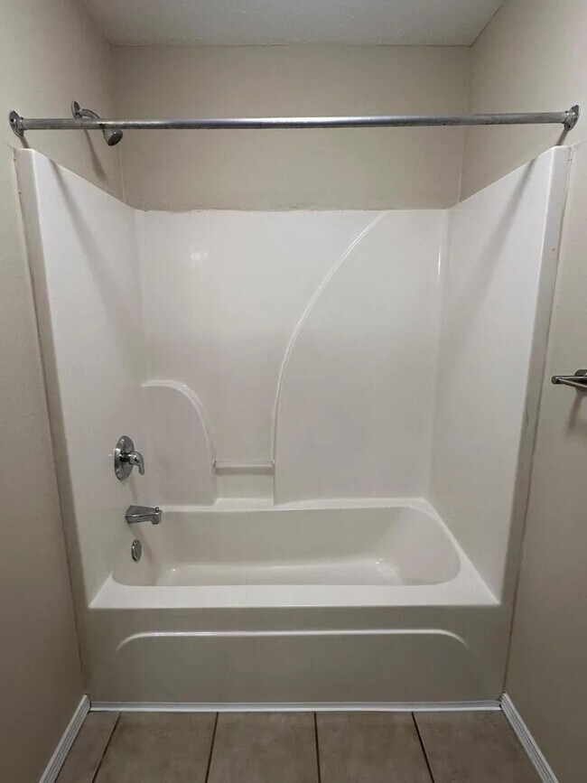 Building Photo - 4434 W Normal St