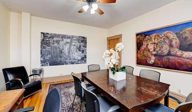 Building Photo - 705 Bryden Rd