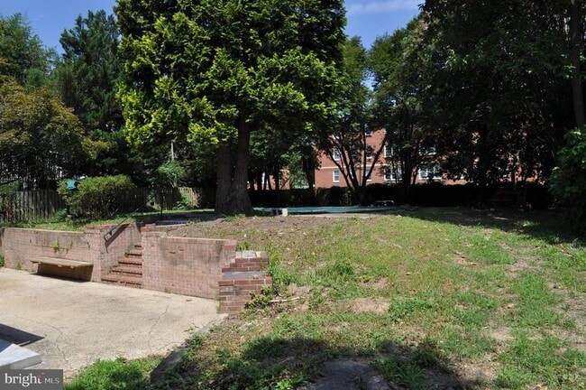Building Photo - 4302 Locust Ln