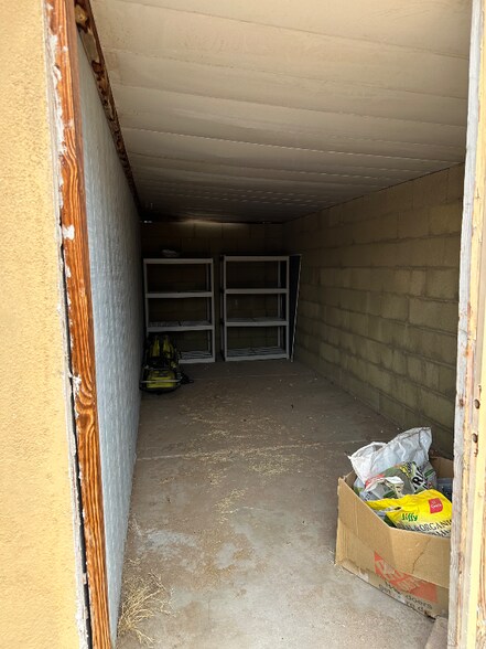Building Photo - 2213 W Riviera Dr