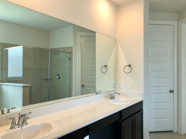 Building Photo - 12034 Dunsmore Gln Xing