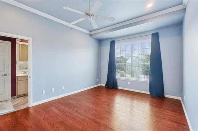 Building Photo - 2504 Champagne Dr