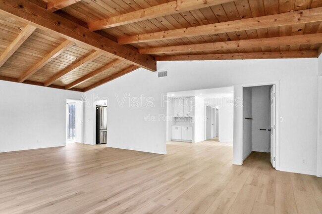 Building Photo - 4722 Mt La Palma Dr