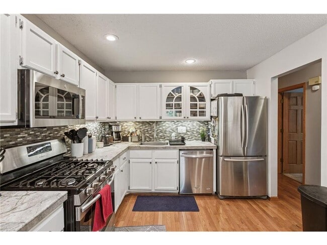 Building Photo - 2265 Oregon Ct