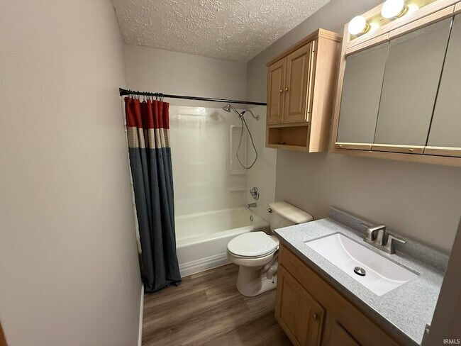 Building Photo - 4126 W Belle Ave