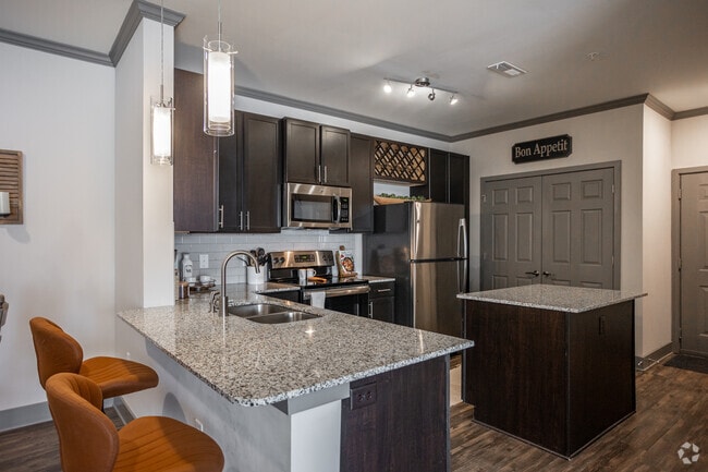 Interior Photo - Vintage at Emory Road Apartments