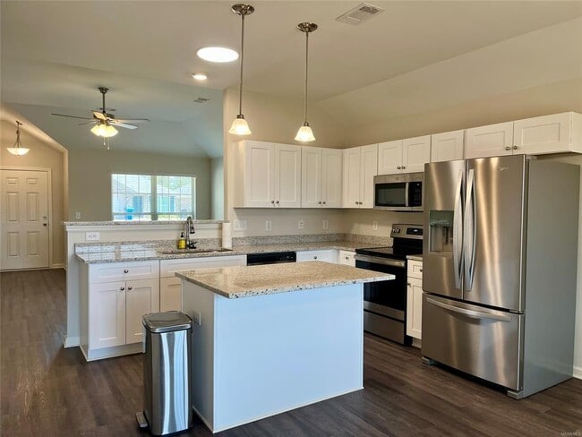 Building Photo - 127 Dawson's Ml Dr