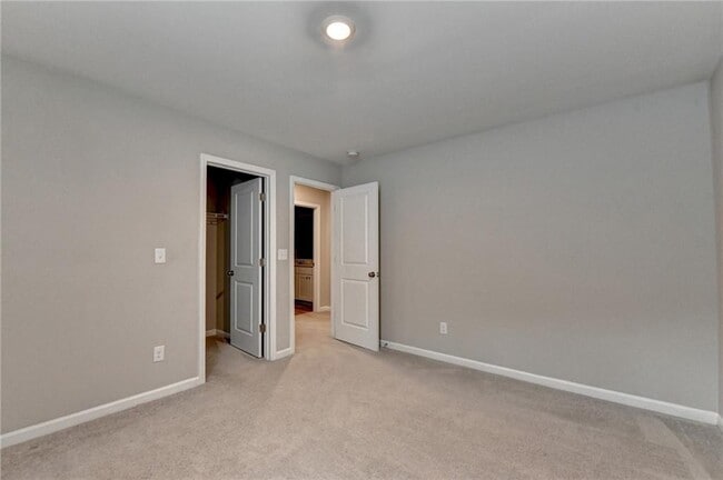 Building Photo - 4335 Magpie Dr