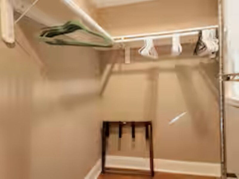 Building Photo - 9605 Singleton Dr