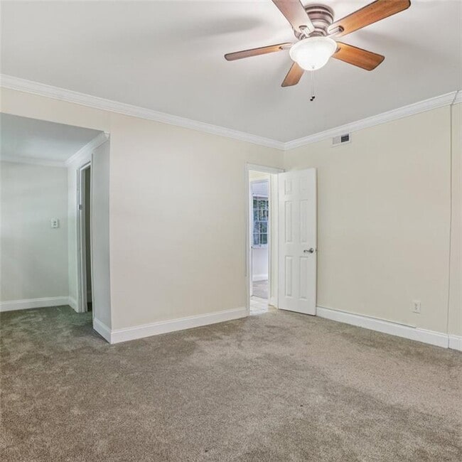Building Photo - 3859 Peachtree Dunwoody Rd
