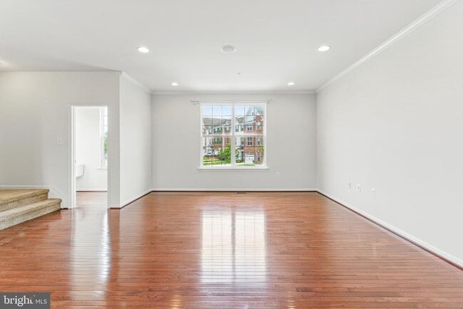 Building Photo - 38 Arenas Ct