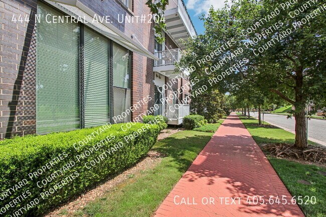 Building Photo - 444 N Central Ave