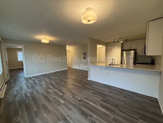 Building Photo - 800 Graceland Ave