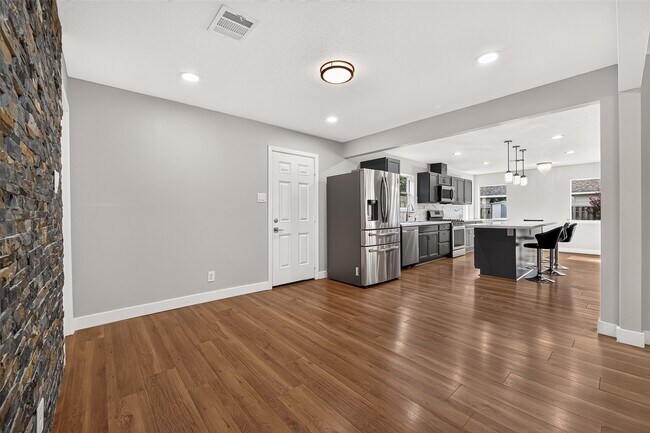 Building Photo - 12930 Kimberley Ln