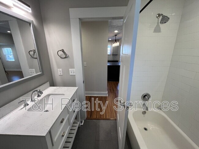 Building Photo - 1202 Harlan St