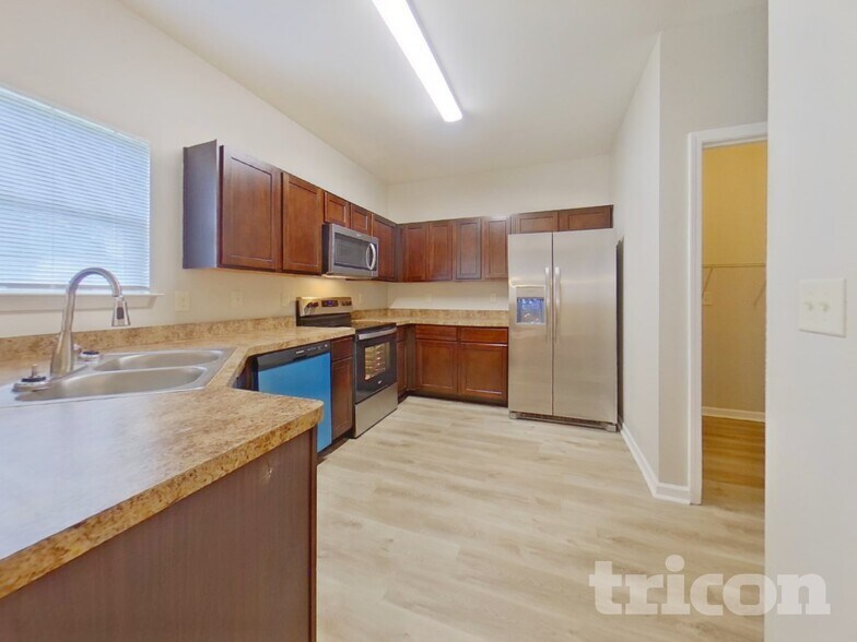 Building Photo - 74 Wyndham Ct