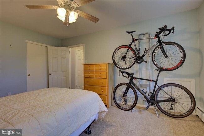 Building Photo - 335 E Lancaster Ave