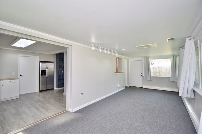 Building Photo - 12143 Audie Ct