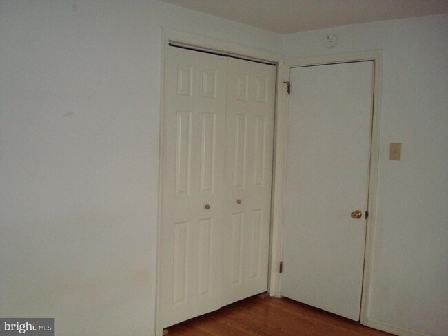 Building Photo - 5 Edgewold Ln
