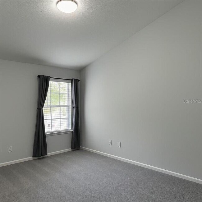 Building Photo - 575 Oakleaf Plantation Pkwy