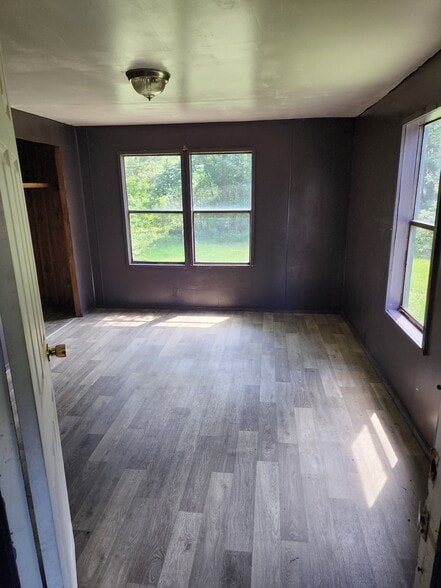 Building Photo - 82 Pineview Cir