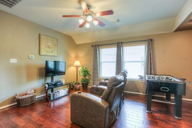Building Photo - 66 W Spindle Tree Cir