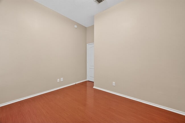 Building Photo - 11714 Peachwood Lake Dr