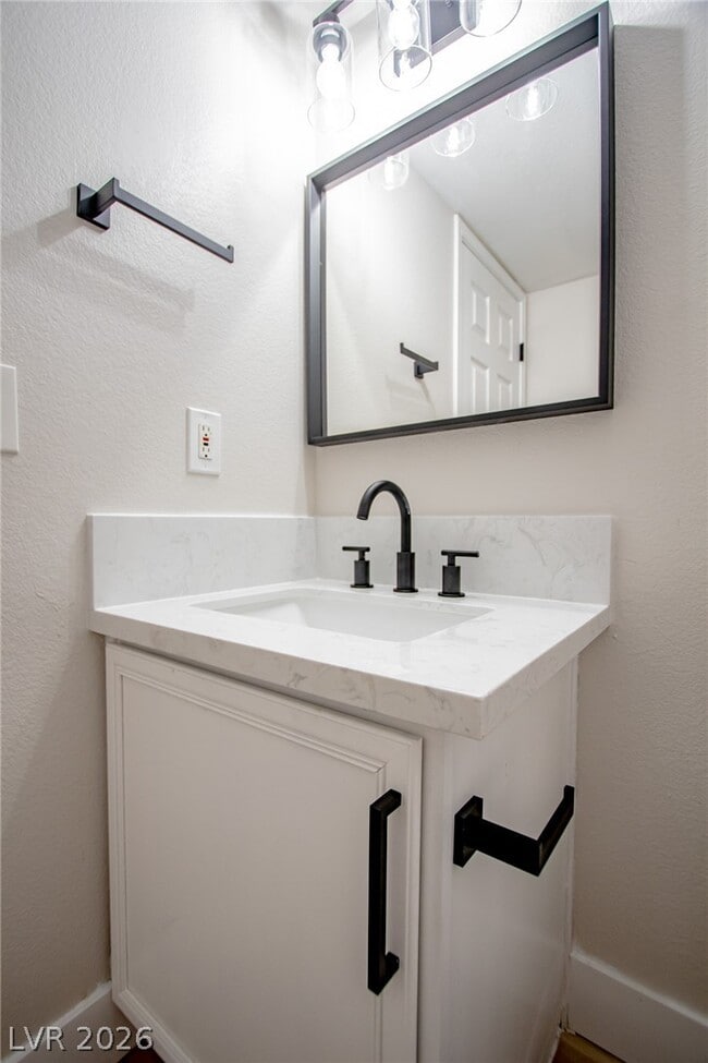 Building Photo - 2108 Sandy Ln