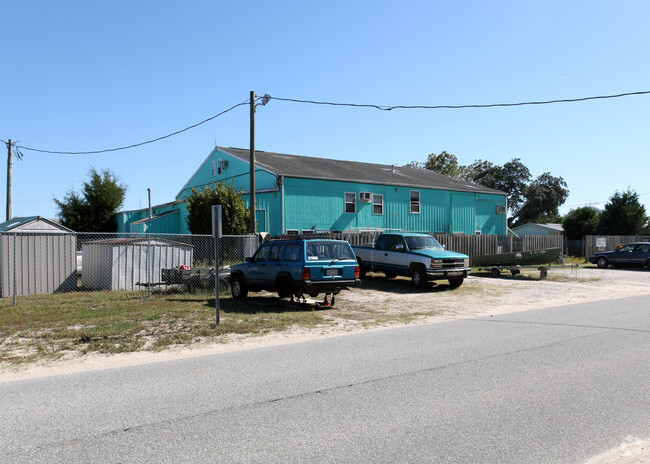 Primary Photo - Deerfield Village Apartments