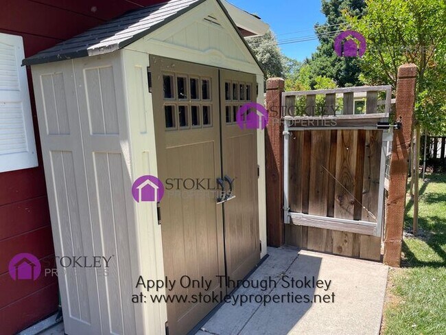 Building Photo - 149 Alegra Ln
