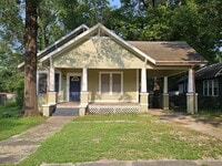 Building Photo - 2312 Pecan St
