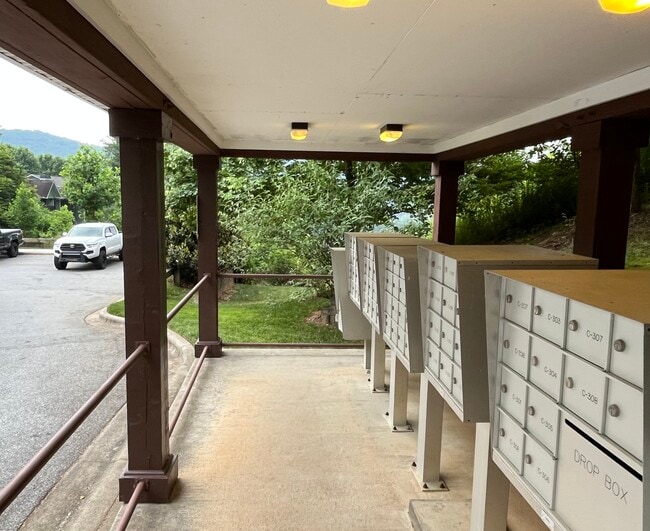 Mailboxes - 2000 Olde Eastwood Village Blvd