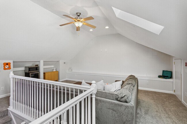 Building Photo - Oceana Area