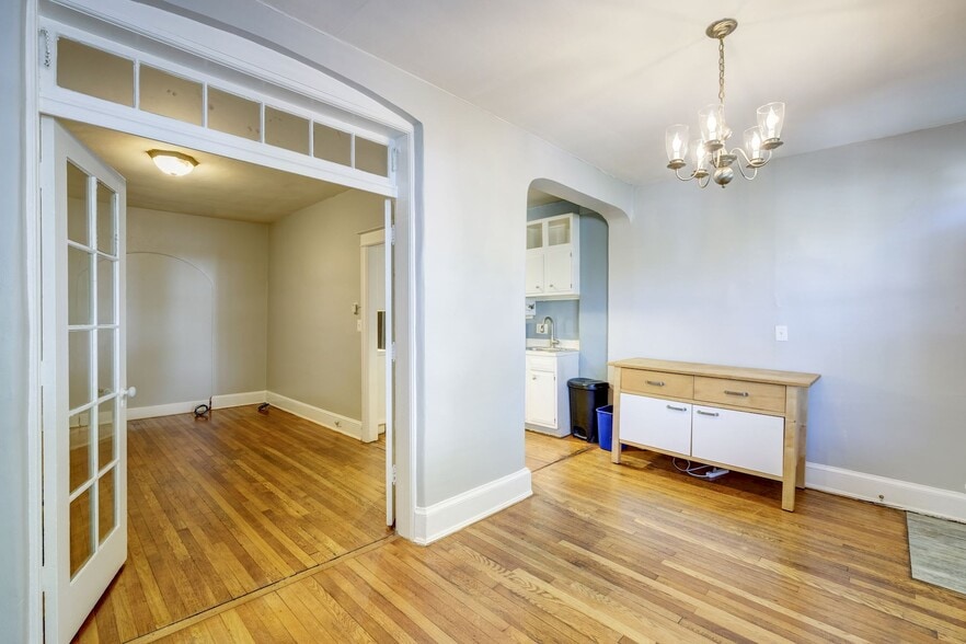 Main Floor - Dining Room - 237 11th ST SE