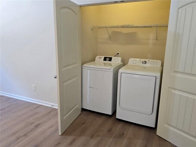 Building Photo - 3367 Greyhawk Crossing