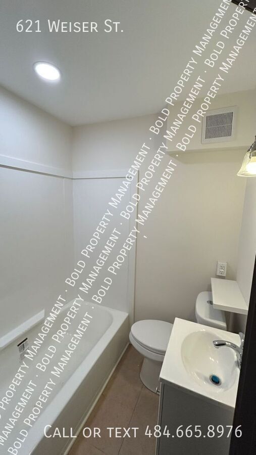 Building Photo - 621 Weiser St