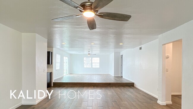 Building Photo - 2629 SW 56th St