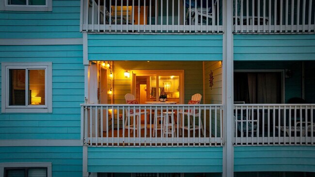 Building Photo - 824 N Waccamaw Dr