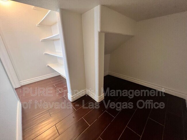 Building Photo - 5308 Las Cruces Heights St