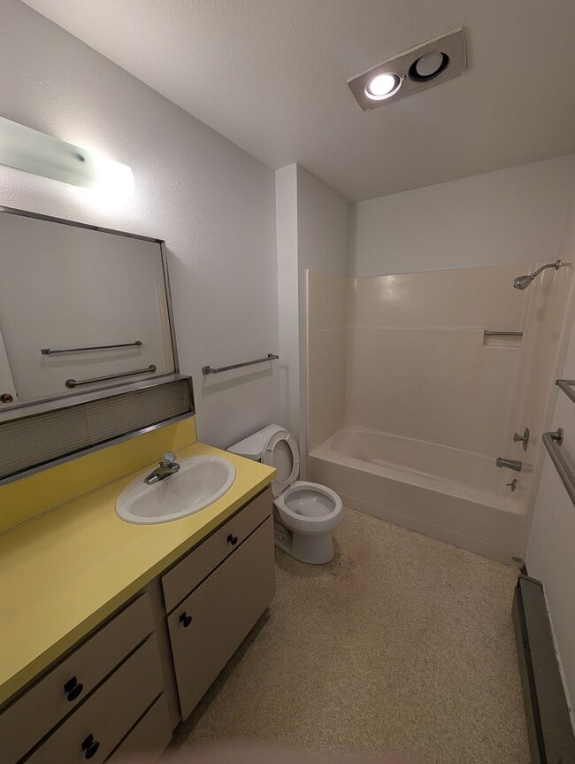 Building Photo - Shidler-PM-018-0034-626