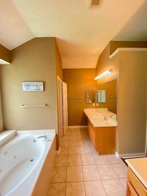 Building Photo - 3215 Worthington Dr