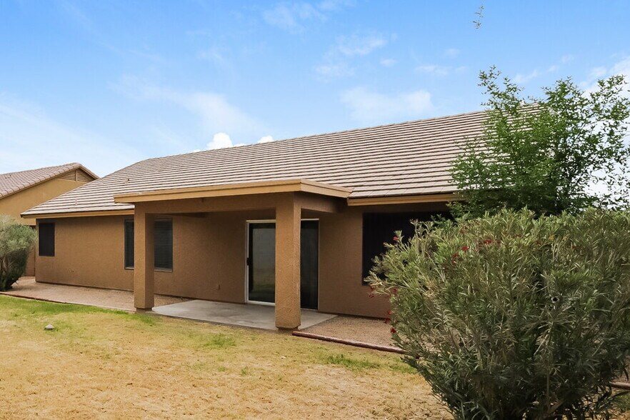 Building Photo - 2020 W Hasan Dr