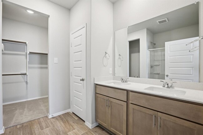 Building Photo - 11905 Murano Dr