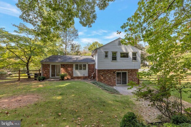 Building Photo - 11509 Parkedge Dr