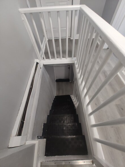 Building Photo - 179 New St