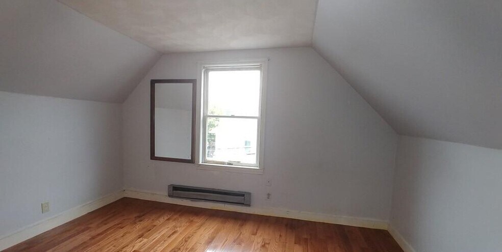 Building Photo - 41 Trull St