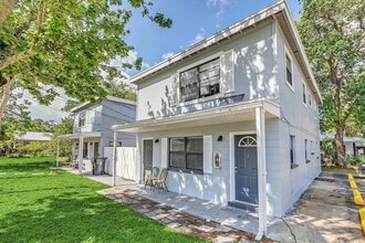 Building Photo - 2/1 Unit for rent in Titusville