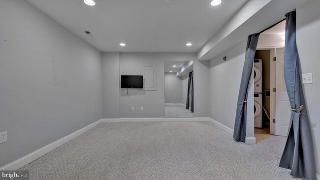 Building Photo - 1833 Drew St